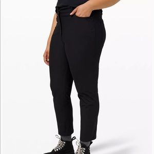 Lululemon city sleek 5 pocket 7/8 pant